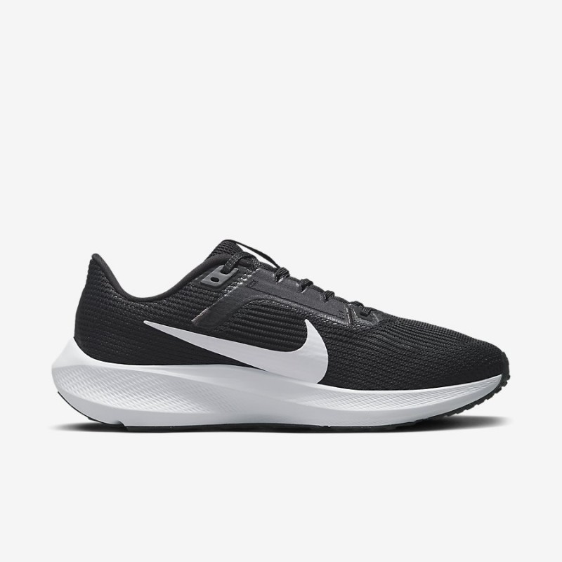 Giày Nike Air Zoom Pegasus 40 Nữ - Đen Trắng